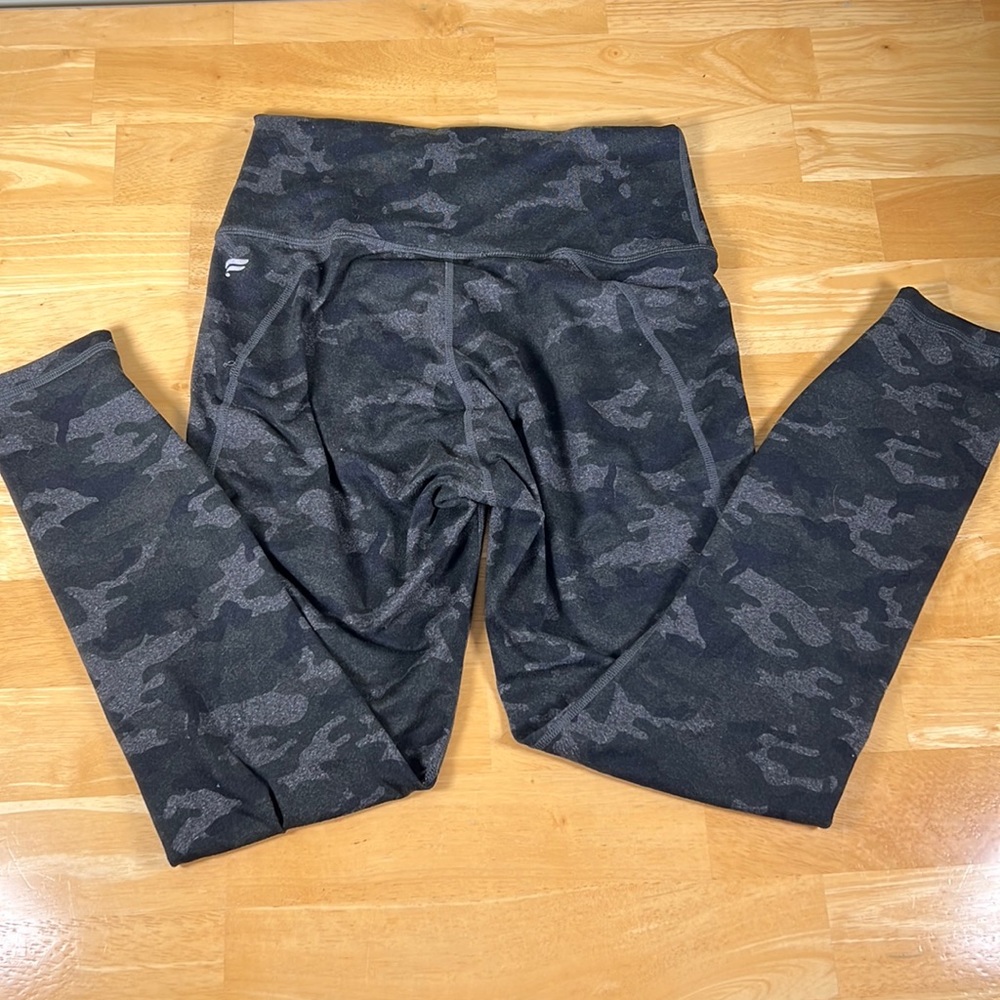 Fabletics grey camo leggings XS